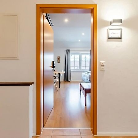Komfortables Doppelzimmer In Kehl Goldscheuer - 1A Guesthouse Exteriör bild
