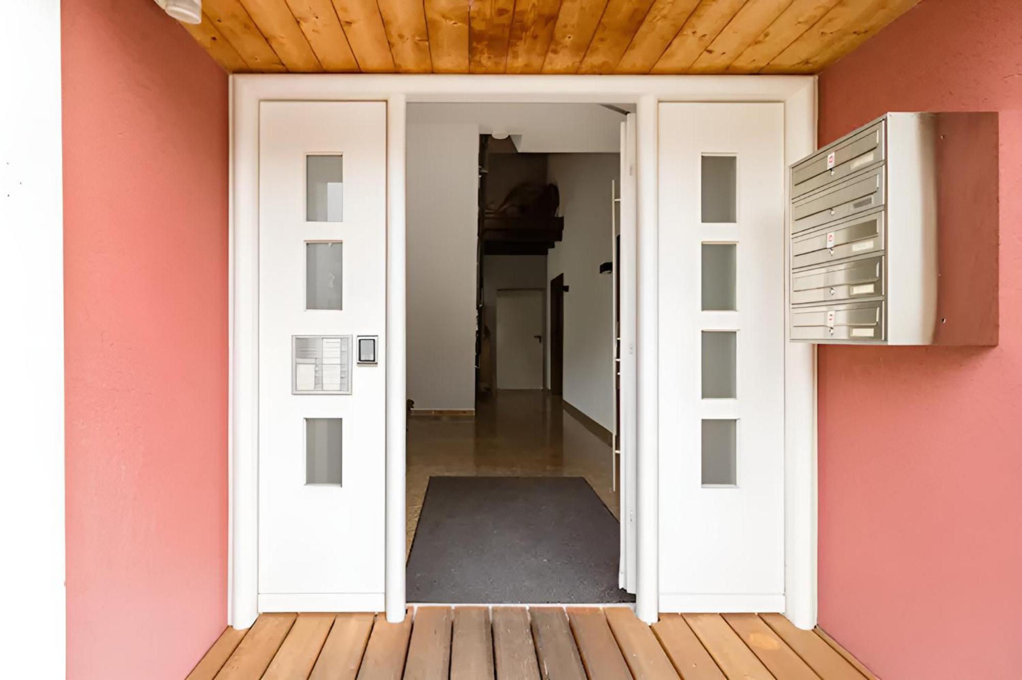 Komfortables Doppelzimmer In Kehl Goldscheuer - 1A Guesthouse Exteriör bild