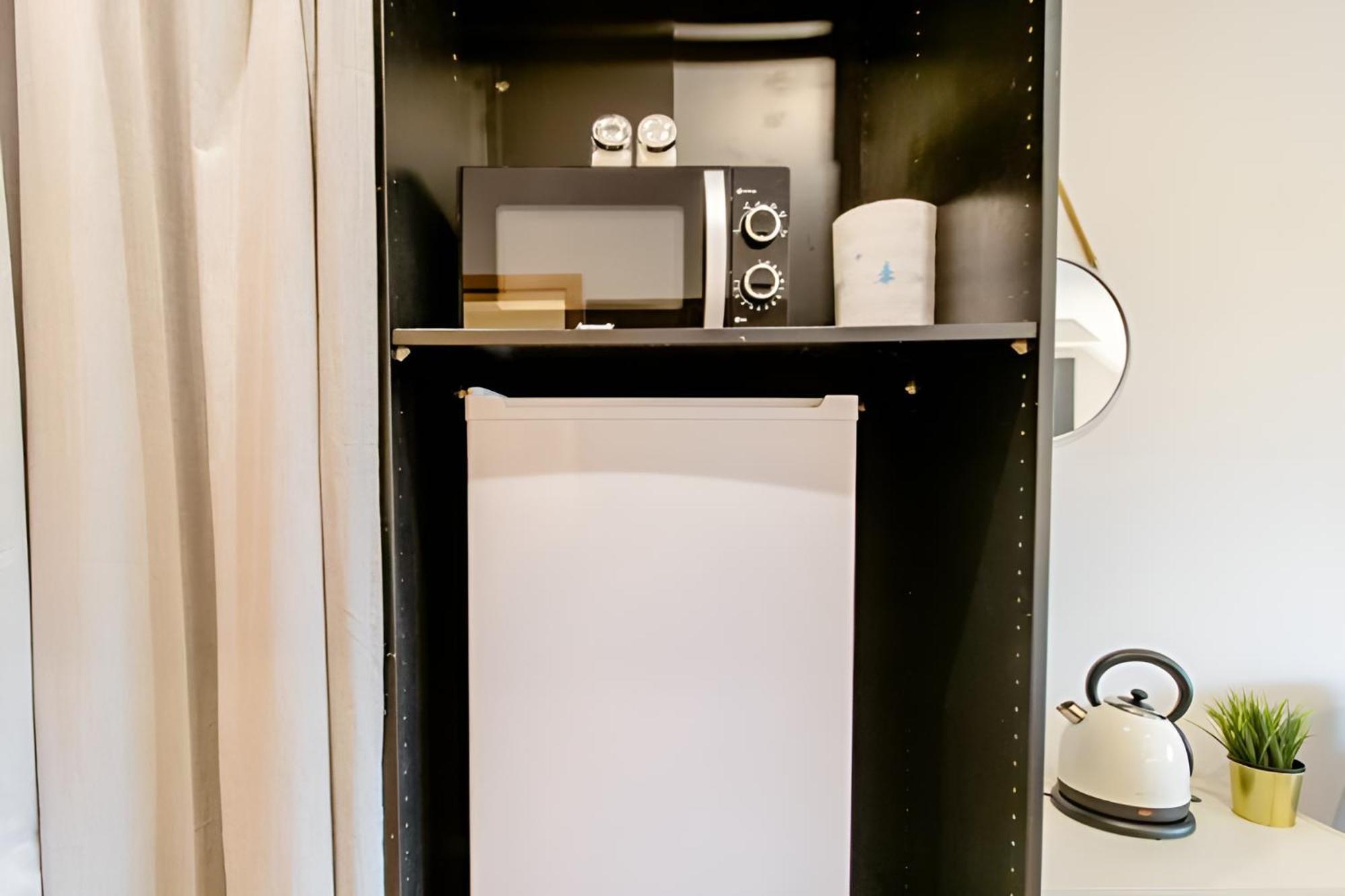 Komfortables Doppelzimmer In Kehl Goldscheuer - 1A Guesthouse Exteriör bild