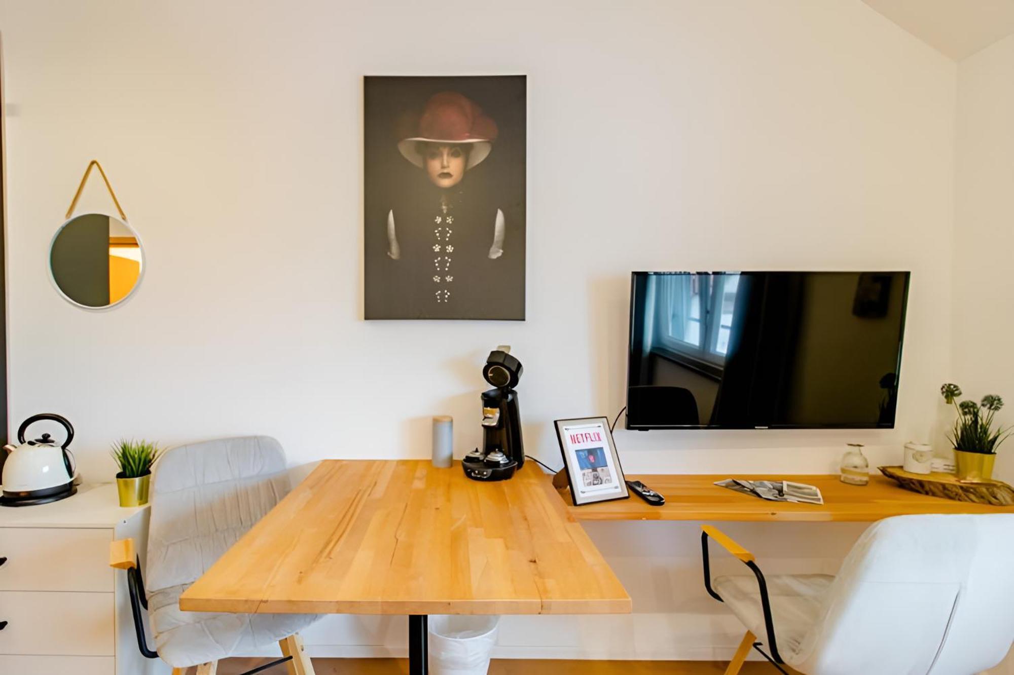 Komfortables Doppelzimmer In Kehl Goldscheuer - 1A Guesthouse Exteriör bild